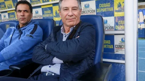 Ariel Holan pide refuerzos en la UC
