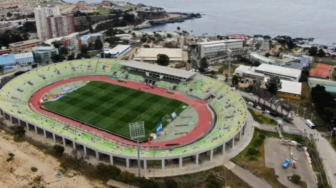 En el puerto de Valparaíso, la U quiere ganar su primer partido de la temporada ante Unión Española
