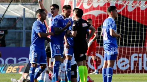 ¡Cuidado! Partido entre Palestino y Universidad de Chile será dirigido por polémico árbitro para la U