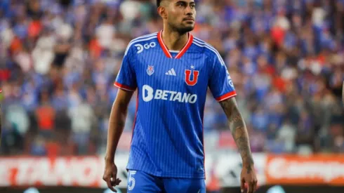 Emmanuel Ojeda se lesiona y es duda en la Universidad de Chile de cara al Superclásico