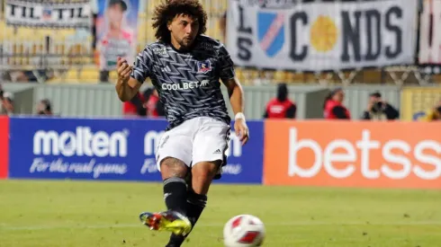 Histórico de Colo Colo cree que ni siquiera Maxi Falcón puede sacar del letargo a la zaga alba.
