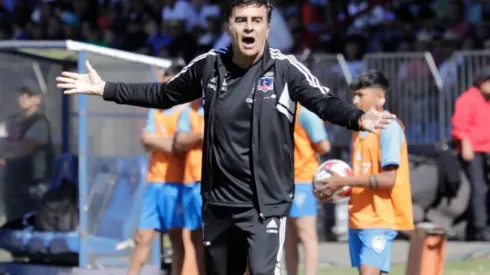 Gustavo Quinteros pone los pies en la tierra en relación al debut de Colo Colo en Copa Libertadores: "No somos favoritos"
