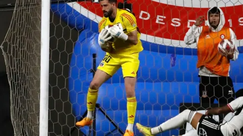 Fernando de Paul fue la gran figura de Colo Colo ante La Calera
