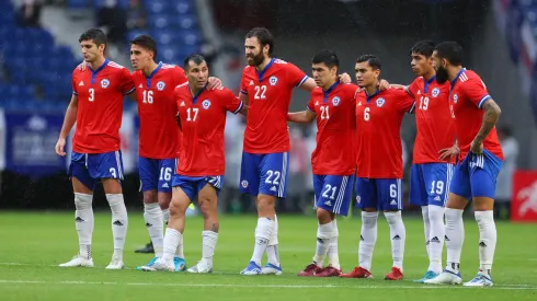 Las dos opciones que busca Colo Colo para reforzar su plantilla
