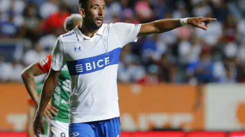 Mauricio Isla está definiendo su futuro ya sea en el fútbol chileno o el extranjero
