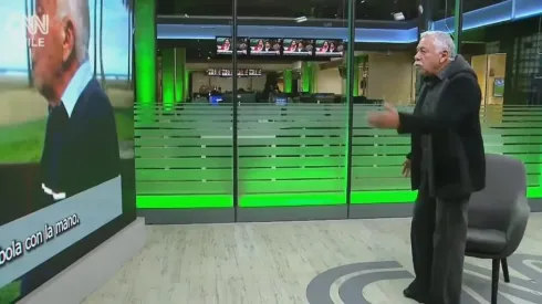 Carlos Caszely se enfadó al ver un video del Colo Colo vs. Independiente 1973.