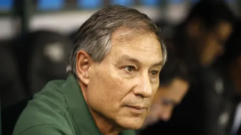 Ariel Holan tiene dos jugadores prescindibles en Universidad Católica (Foto: Felipe Zanca/Photosport)