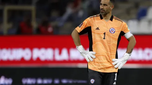 Claudio Bravo no dirá presente en los amistosos de junio de La Roja.
