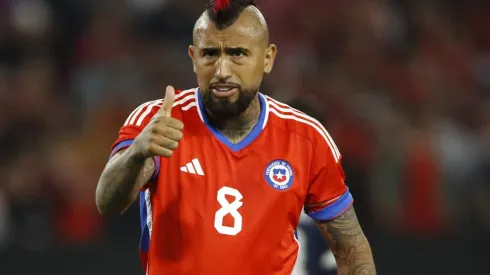 El volante nacional se ve por muchos años más jugando al fútbol y sueña con poder ir a otro Mundial con La Roja 
