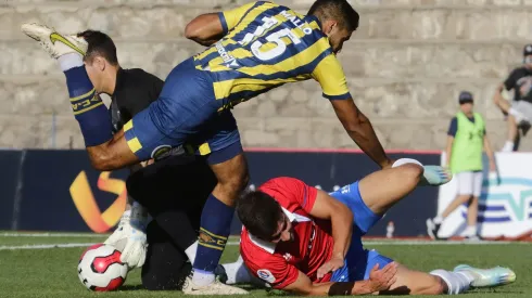 Un hijo pródigo de la Universidad Católica debe volver a buscar su chance en el cuadro de Ariel Holan
