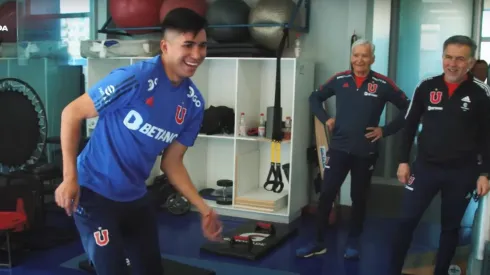 José Ignacio Castro se recupera a toda velocidad para volver a jugar en la U tras el corte de ligamento
