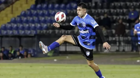 El DT de Huachipato entrega las claves del por qué Javier Altamirano puede llegar a la U y la UC
