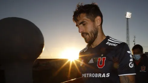 Joaquín Larrivey es ídolo de Universidad de Chile y ahora retornará al fútbol nacional con la camiseta de Magallanes
