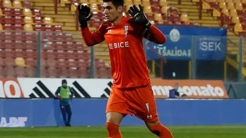 Dituro se retiró cabizbajo del Santa Laura tras la goleada de la U ante la UC.
