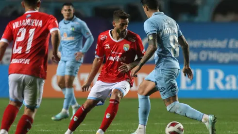 Joaquín Larrivey vuelve a sumar minutos en el fútbol chileno (Foto: Photosport)
