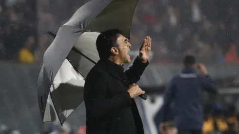 Blanco y Negro pone el paraguas a Gustavo Quinteros ante la lluvia de críticas (Foto: Photosport)
