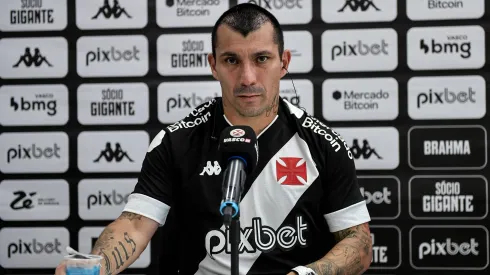 Gary Medel habló sobre la chance de volver a uno de sus grandes amores en el fútbol
