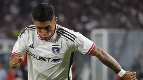 El Cacique toma definiciones por Jordhy Thompson.
