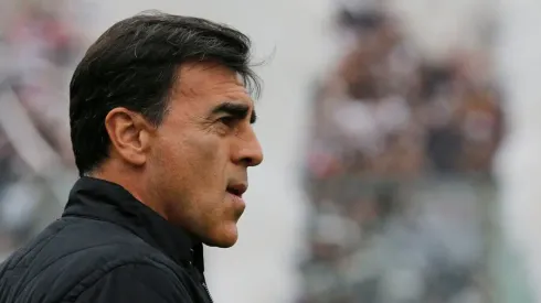 El estratega de Colo Colo se cuadró con los dichos de su defensor Maximiliano Falcón
