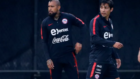 Arturo Vidal comparó a Matías Fernández con Lionel Messi
