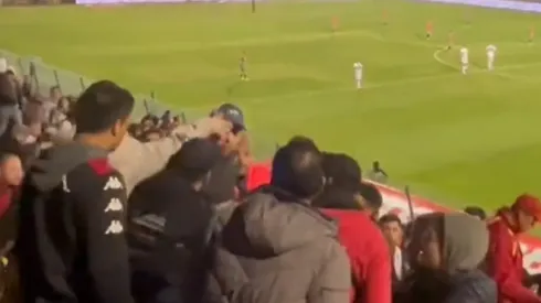 Denuncian que hinchas de Unión Española agredieron a familiares de jugadores de la UC (Foto: M_EscobarAlvear,, Twitter)
