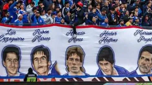 Horacio Rivas en el lienzo desplegado por Los de Abajo (Cristián Vargas – La Voz Azul)