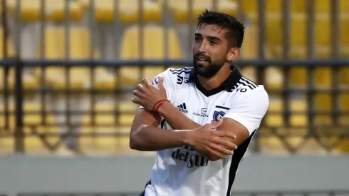 Emiliano Amor no estaría muy contento en Colo Colo por no sumar minutos.