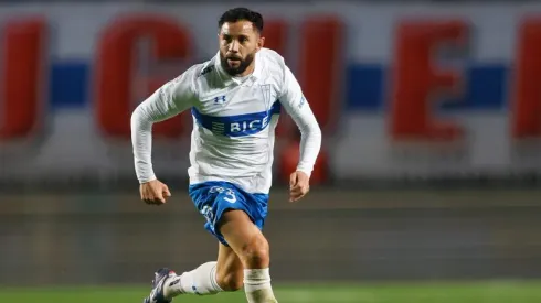 Eugenio Mena le entrega una positiva noticia al a Universidad Católica
