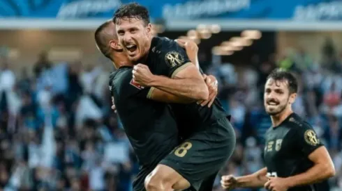 Henríquez sigue a gran nivel en el fútbol de Rusia.