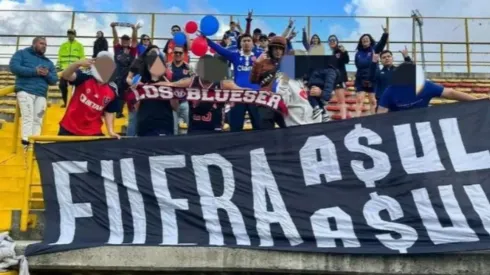 El llamativo lienzo que desde Azul Azul habrían querido sacar del estadio colombiano.
