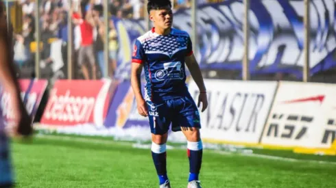 El volante formado en Colo Colo debe volver al Monumental tras su préstamo en Deportes Recoleta. (Foto: Instagram)