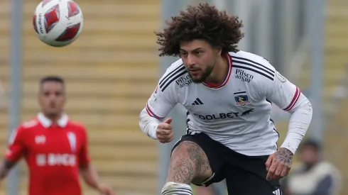 El defensa de Colo Colo quedó castigado para la final de la Copa Chile. (Foto: Photosport)
