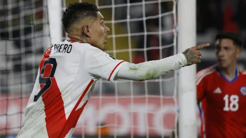 Paolo Guerrero furioso con la prensa peruana
