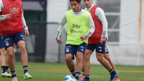 La joven figura de Universidad de Chile asoma como titular en La Roja Sub 23. (Foto: ANFP)
