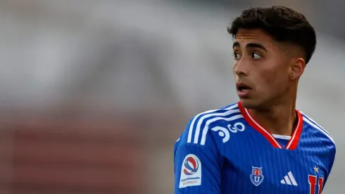 Gloria loína advierte a Lucas Assadi.
