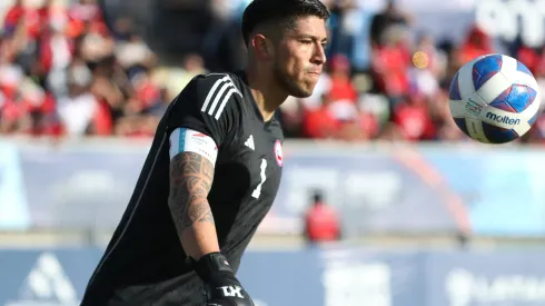 El arquero Brayan Cortés y capitán de La Roja Sub 23 deberá regresar pronto a Colo Colo. (Foto: Manuel Lema O/Santiago 2023 vía Photosport)
