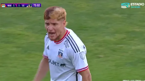 Leonardo Gil se molestó por su salida en Colo Colo en el encuentro ante Magallanes (Foto: TNT Sports)