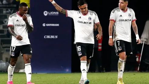 Los cortados Darío Lezcano y Fabián Castillo hacen de las suyas al margen de Colo Colo. (Foto: Photosport)
