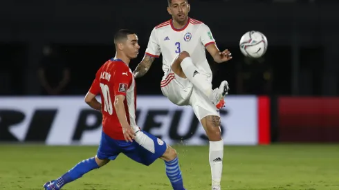 Paraguay visita a Chile por la quinta fecha de las Eliminatorias Sudamericanas. (Foto: Alejandra Gomez/Photosport)
