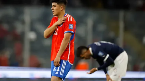 Damián Pizarro sufrió una lesión en su hombro izquierdo y se perderá el próximo partido de Chile frente a Ecuador. (Foto: Photosport)
