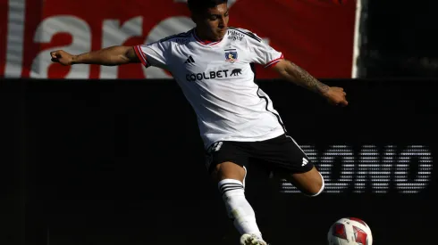 En una semana se resuelve el futuro de Jordhy Thompson en Colo Colo. (Foto: Andrés Pina/Photosport)
