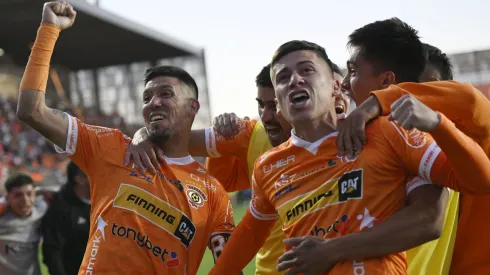 Cobreloa asegura a 4 jugadores para la temporada 2024 en Primera División
