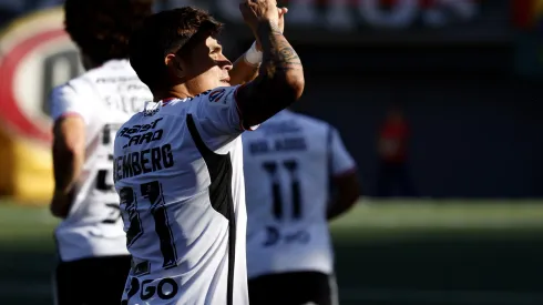 Erick Wiemberg hizo una especial dedicatoria tras anotar su primer gol por Colo Colo. (Foto: Andrés Pina/Photosport)
