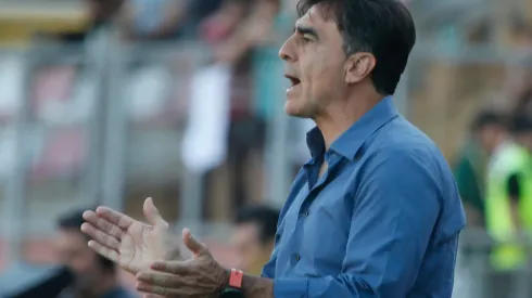 Gustavo Quinteros volvió a referirse a su posible continuidad en Colo Colo. (Foto: Photosport)
