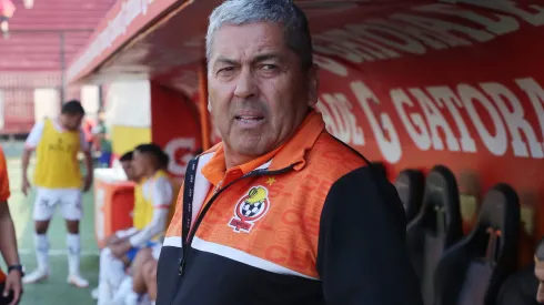 Gustavo Huerta pide reforzar el equipo esté o no esté él en el banco.