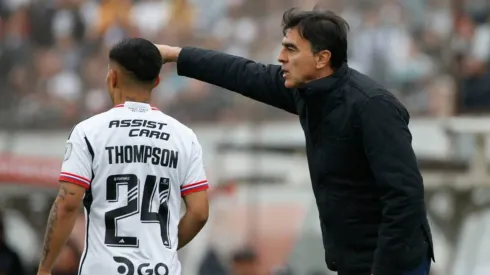 Gustavo Quinteros y su llamativo respaldo a Jordhy Thompson.
