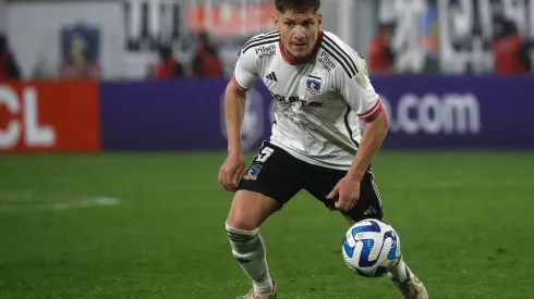 El volante nacionalizado chileno podría emigrar a Argentina
