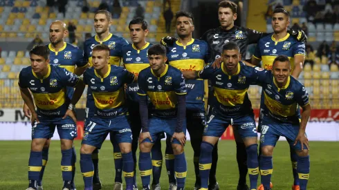 Everton sondea a un par de piezas para 2024
