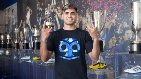 Hormazábal ya fue presentado como nuevo jugador de Universidad de Chile.