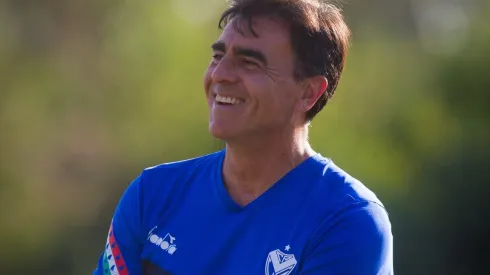 Gustavo Quinteros adelanta la situación de Agustín Bouzat y Matías de los Santos en Vélez Sarsfield (Foto: Vélez)
